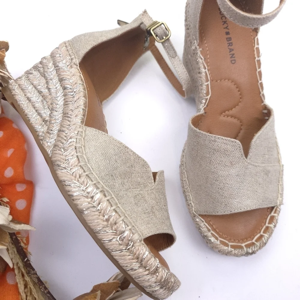 Lucky Brand Gorgeous Silver Weave Beige Espadrille Wedge Sandals Size 7½